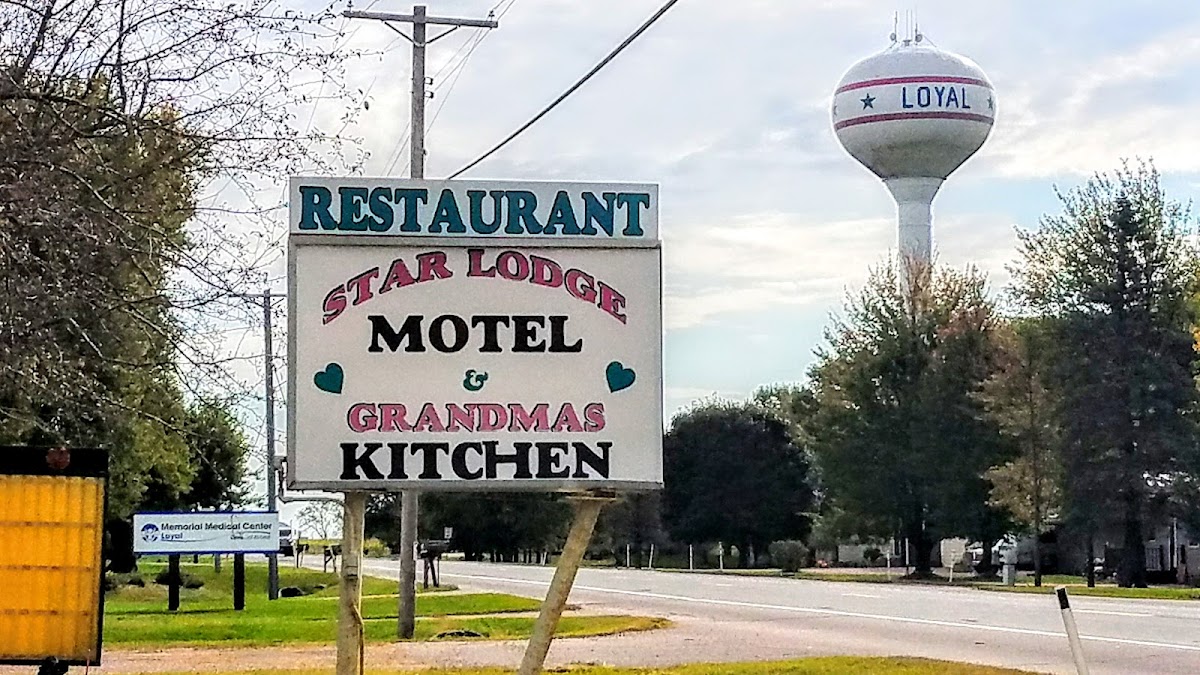 Star-Lodge Motel & Grandma's Kitchen